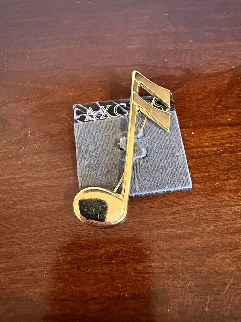 Axcess Gold Musical Note Pin/Brooch, Accessory